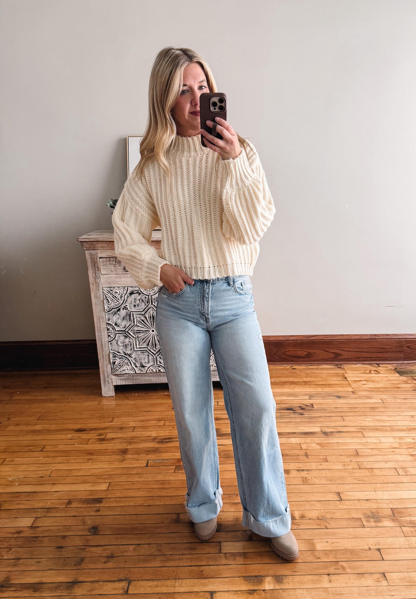 Arden Cream Cropped Knit Sweater