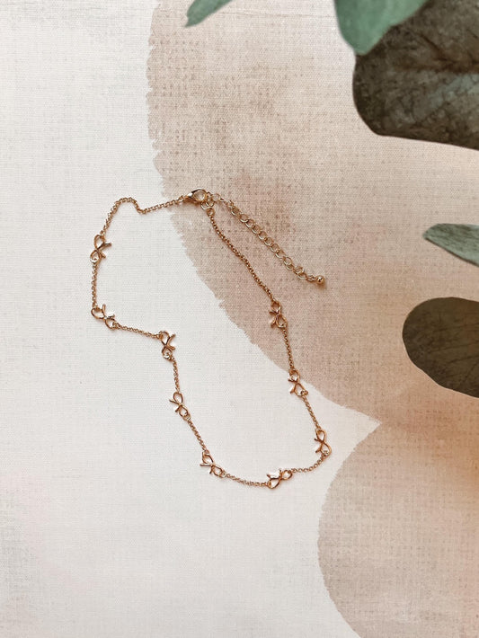 Cutout Bow Station Necklace