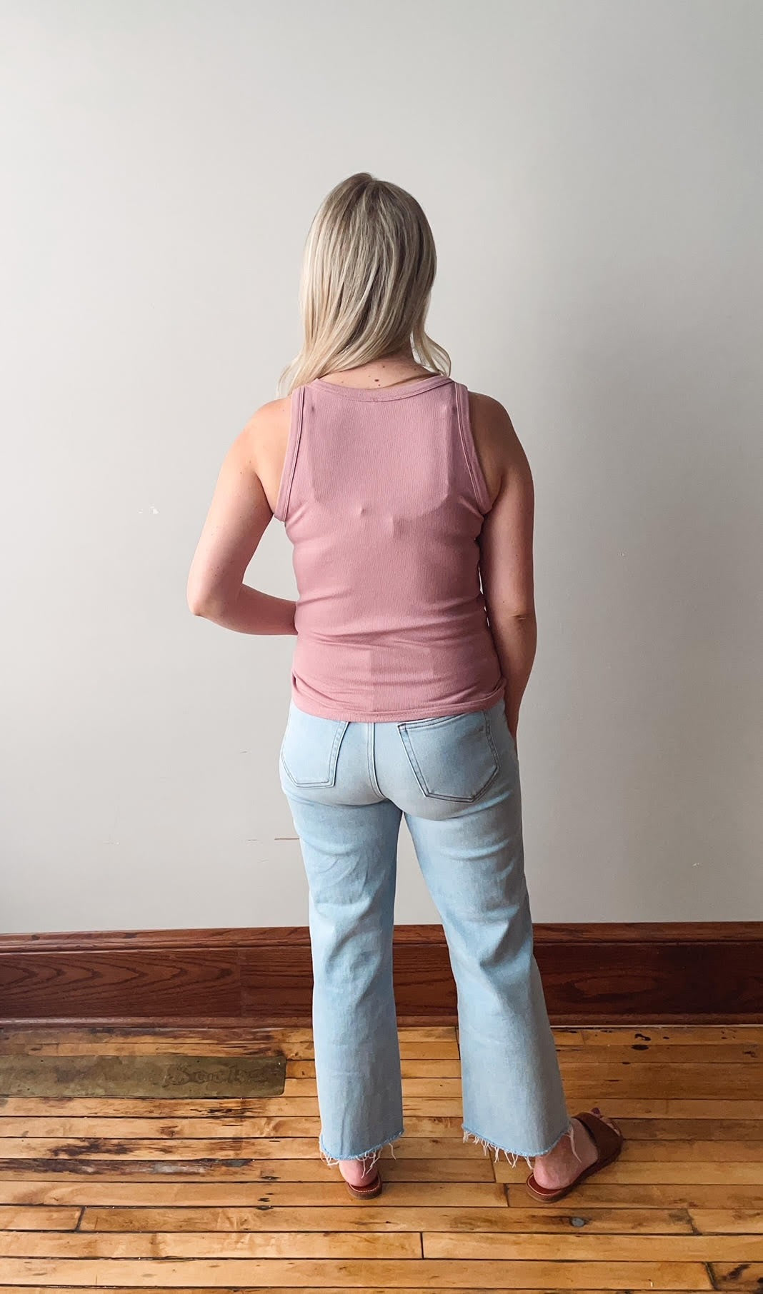 Ginger Scoop Neck Ribbed Tank Top