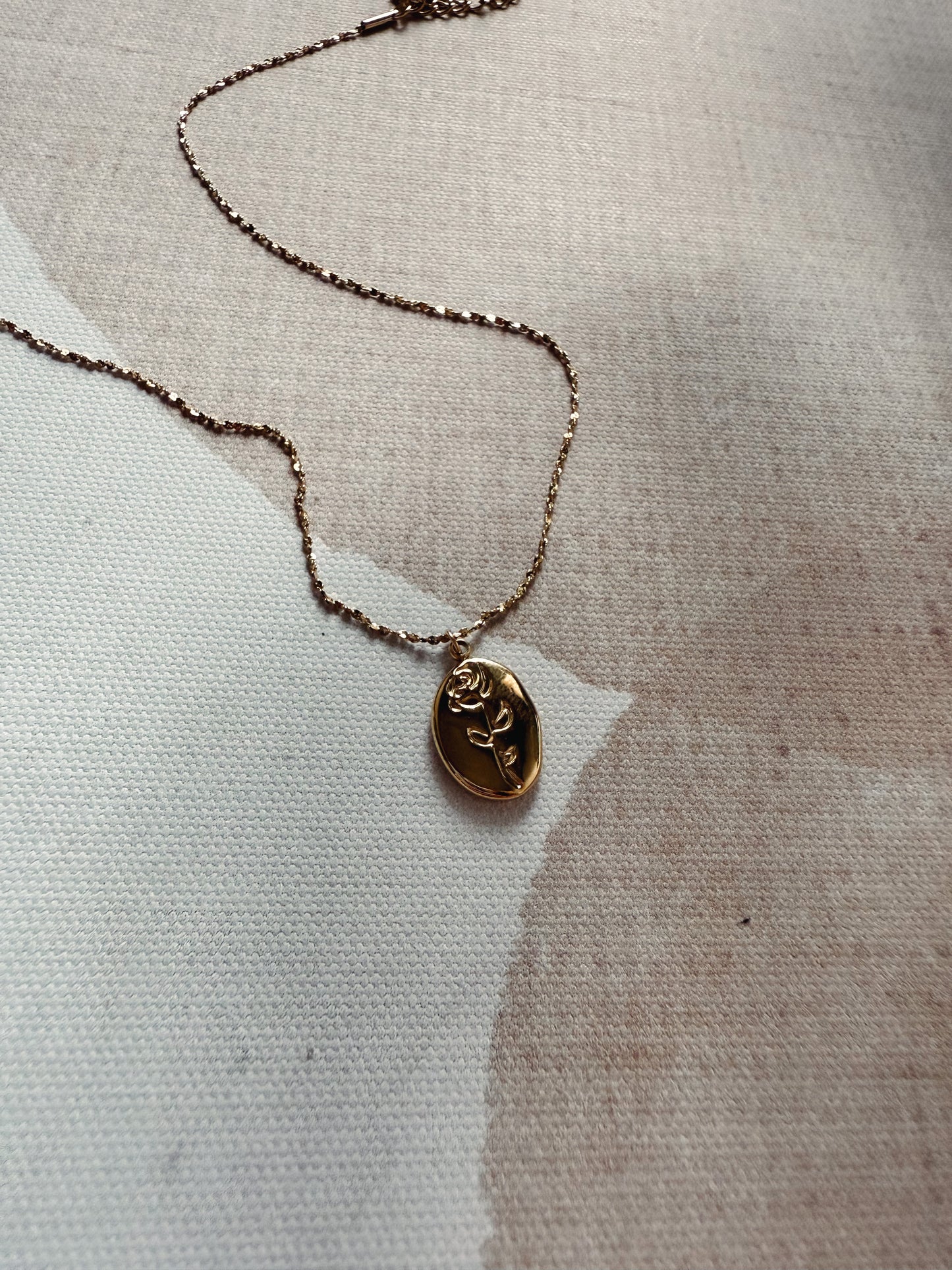 Rose Engraved Pendant Necklace