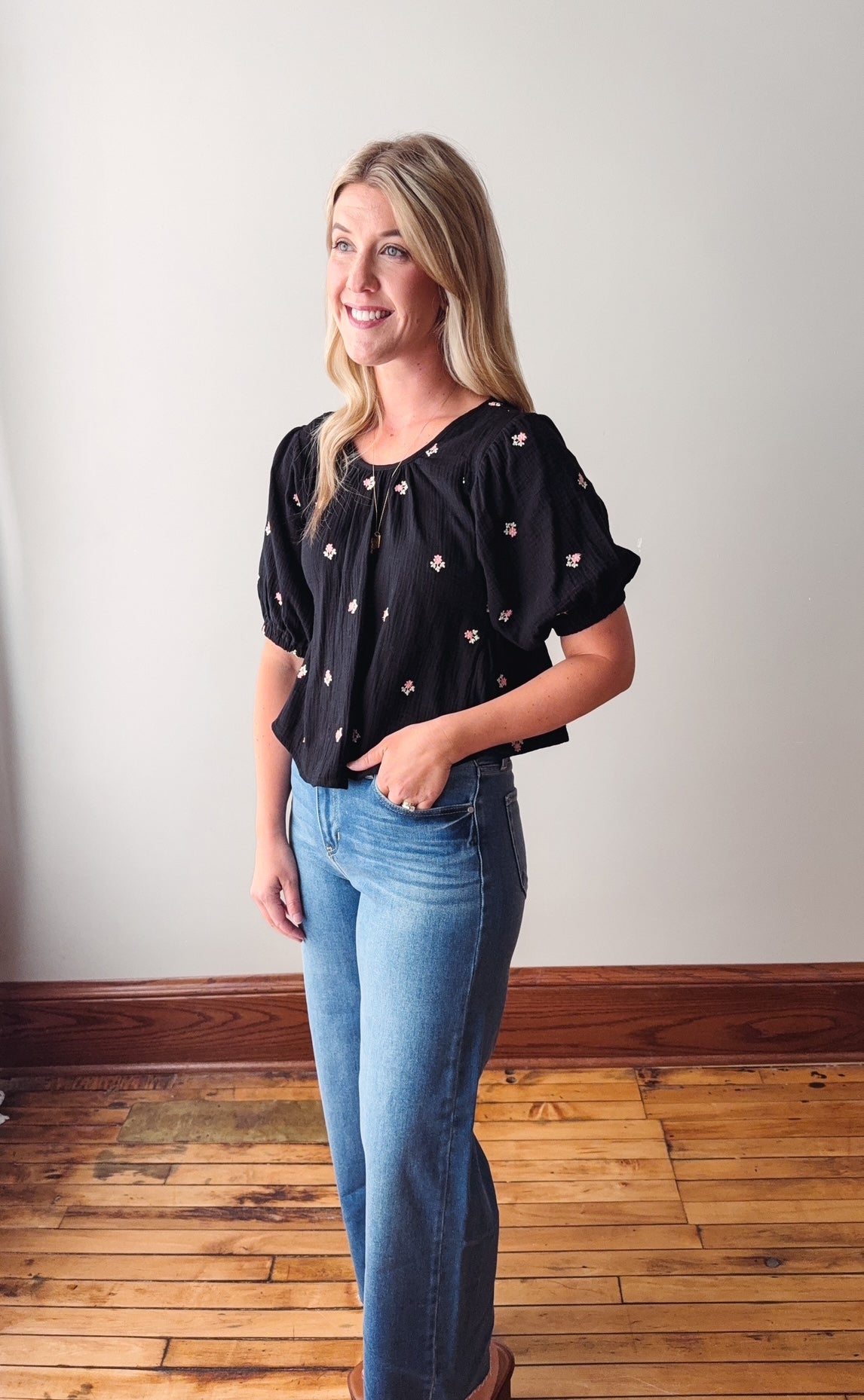 Shelby Black Puff Sleeve Top