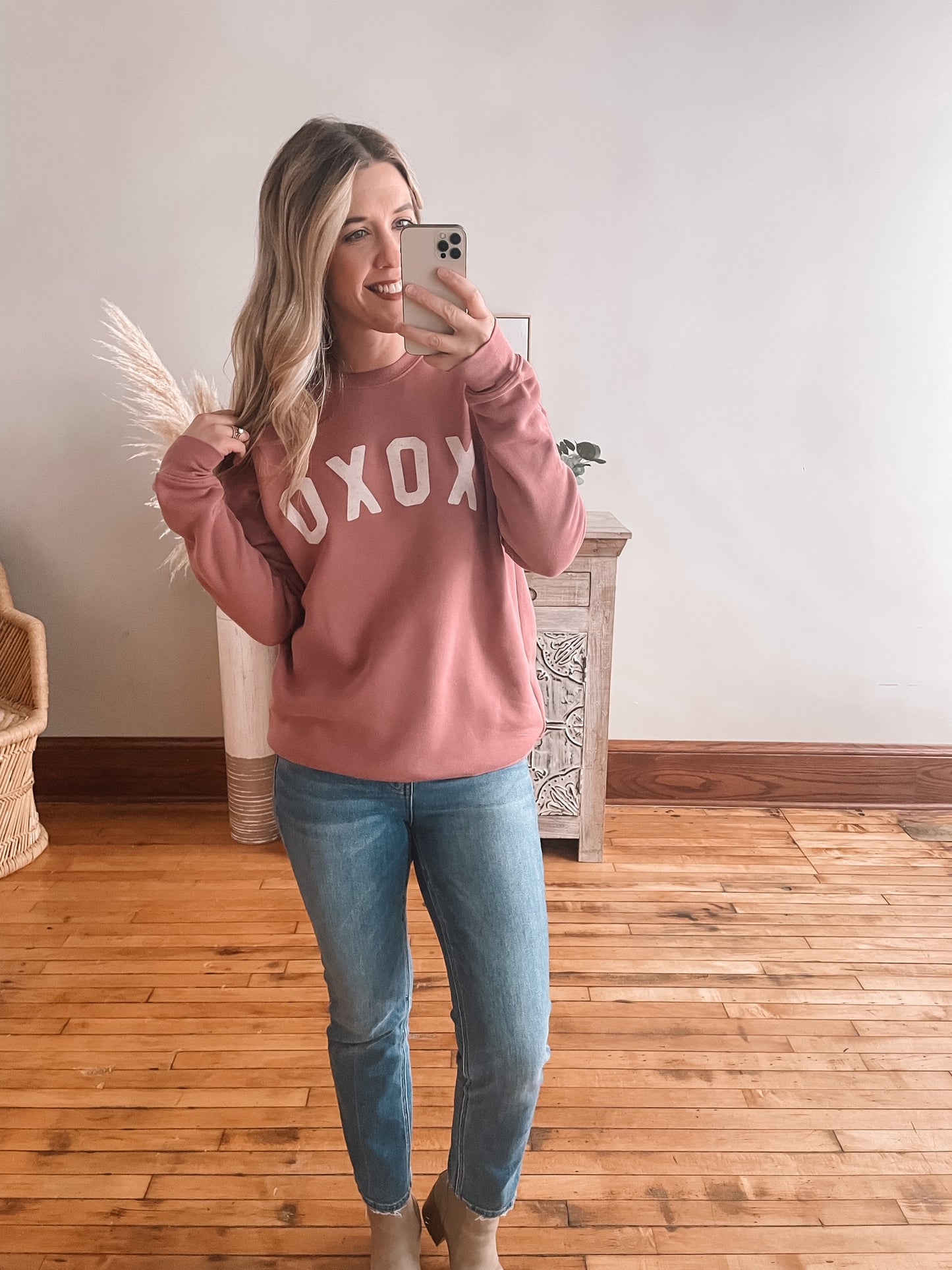 Mauve XOXO Sweatshirt