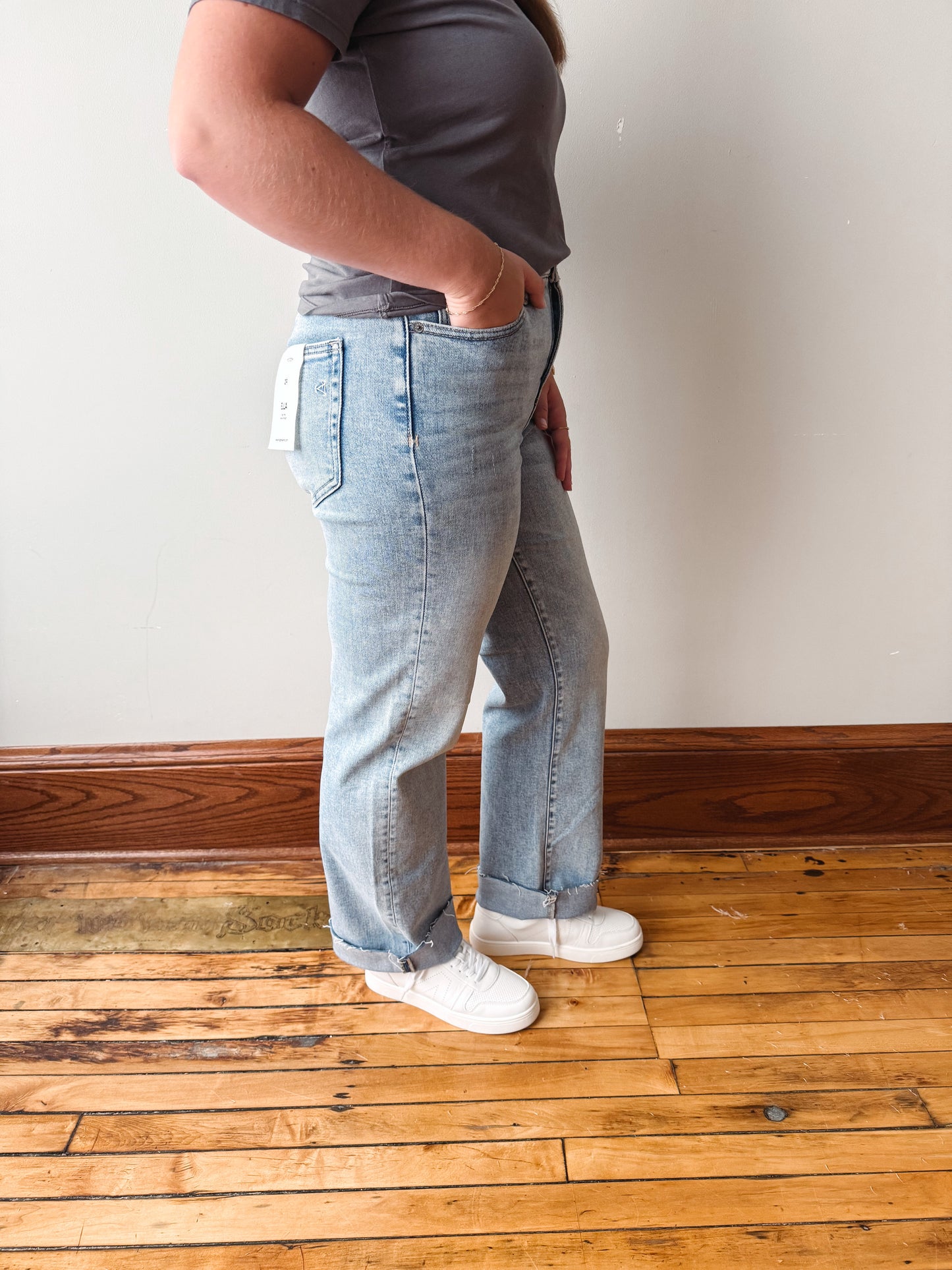 Ella Medium Wash Straight Jeans