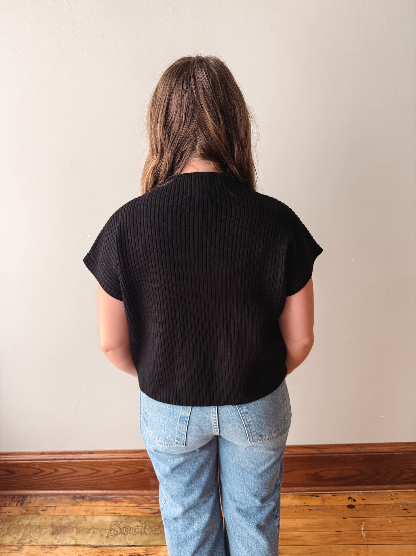 Short Sleeve Mock Neck Pocket Sweater - Black