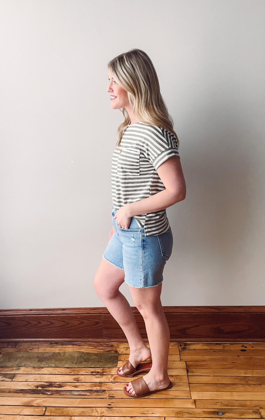 High Rise Midi Shorts (4" inseam)