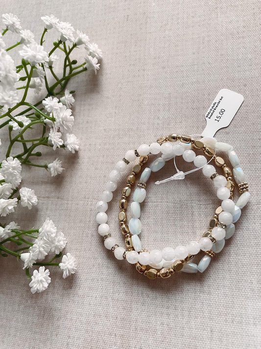 White Metallic Beaded Bracelet Set