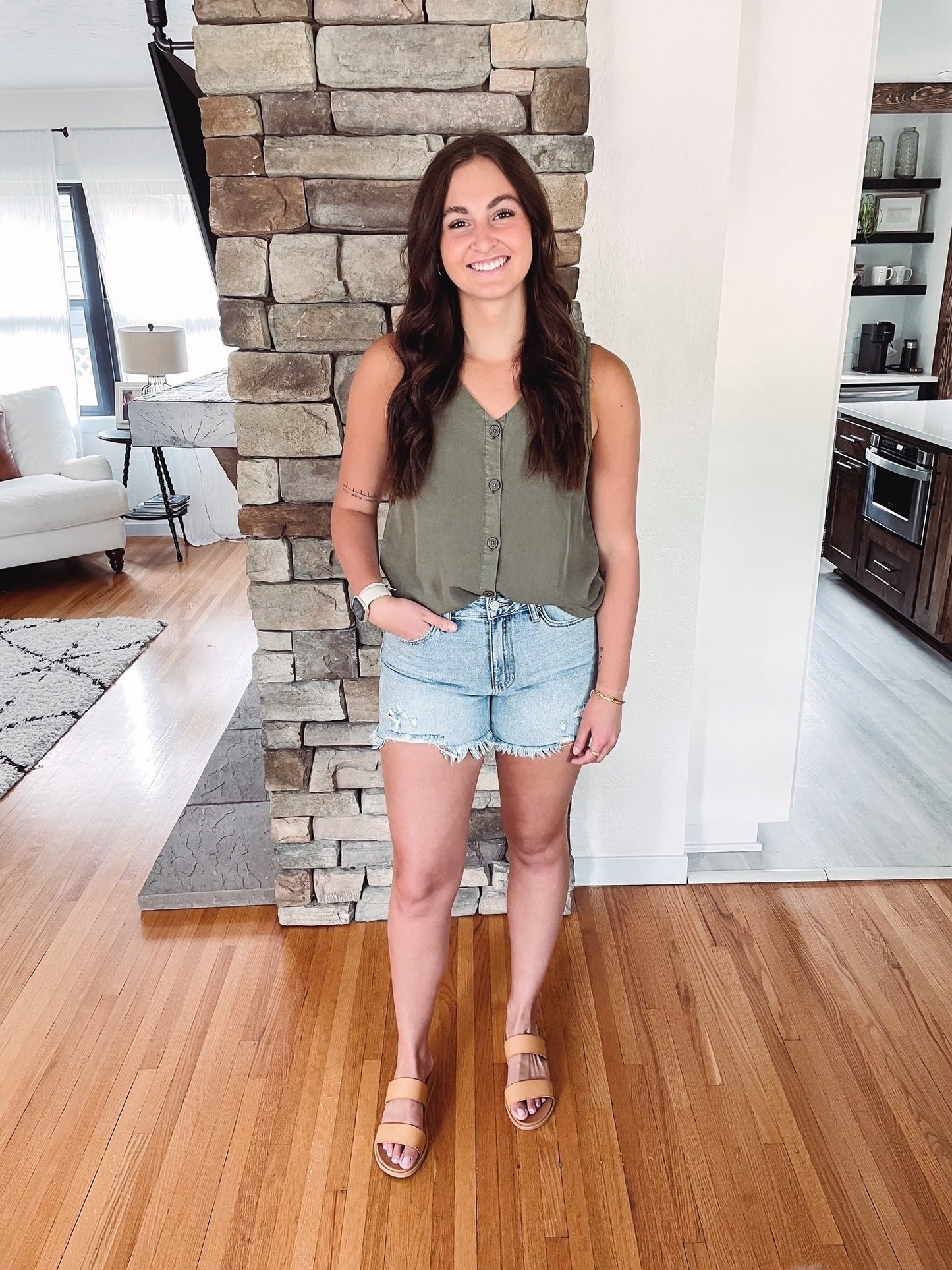 Bree (4" Inseam) Light Wash Shorts