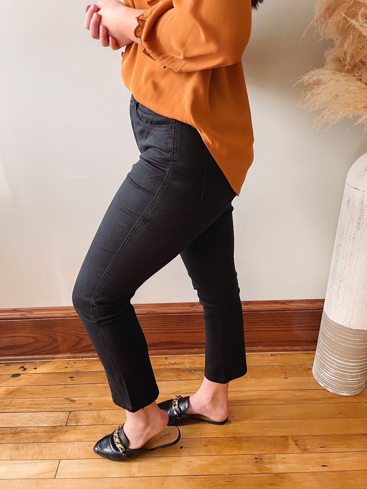 Kylie Black High Rise Straight Jeans