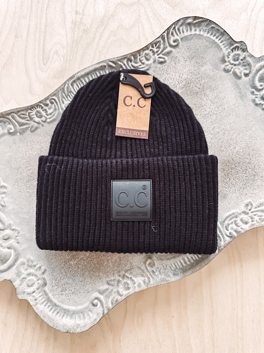 Jess Black Ribbed Beanie
