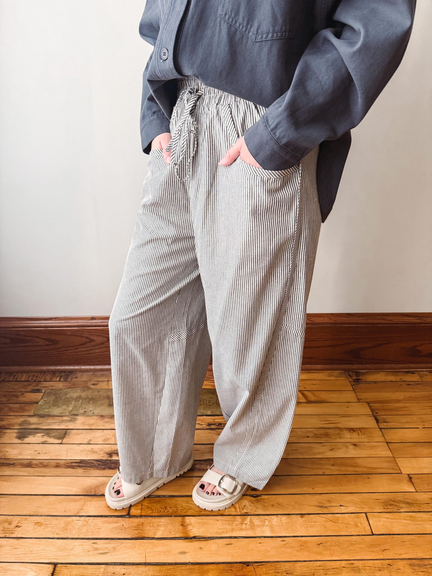 Tobie Black Striped Barrel Pants
