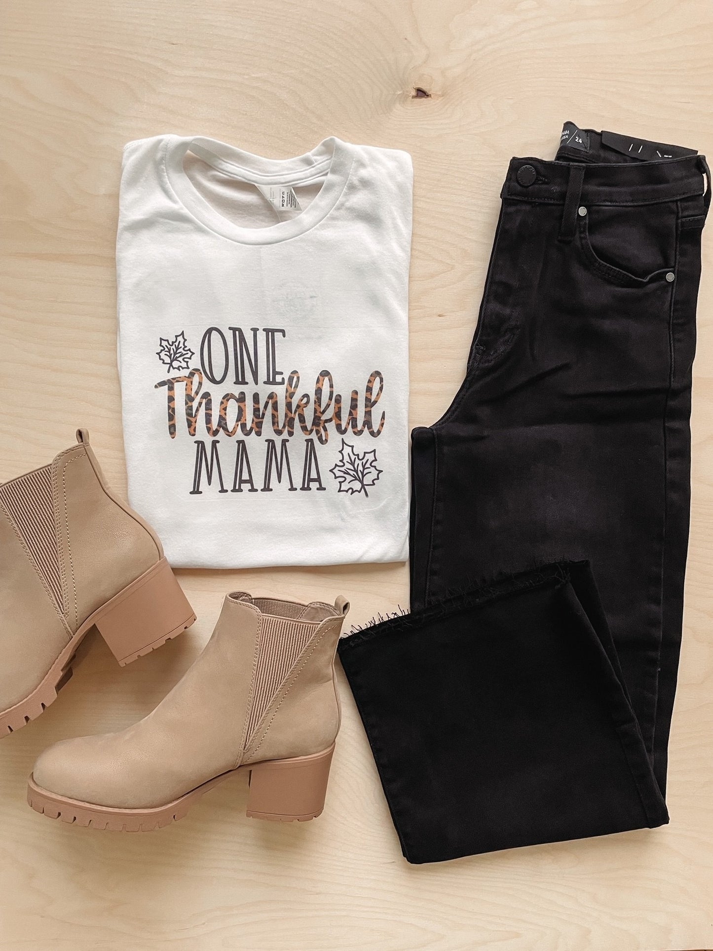 "One Thankful Mama" Leopard Tee