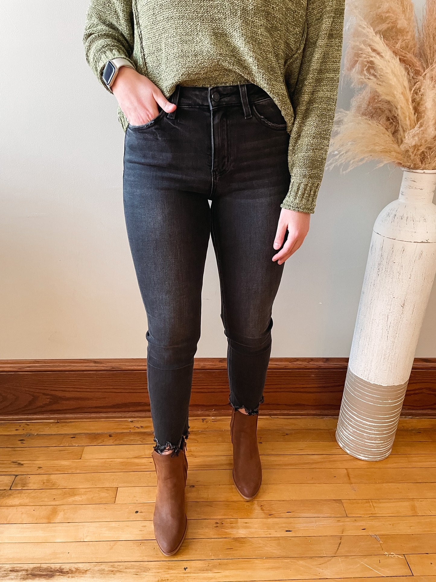 Jenna Black Slim Straight Jeans