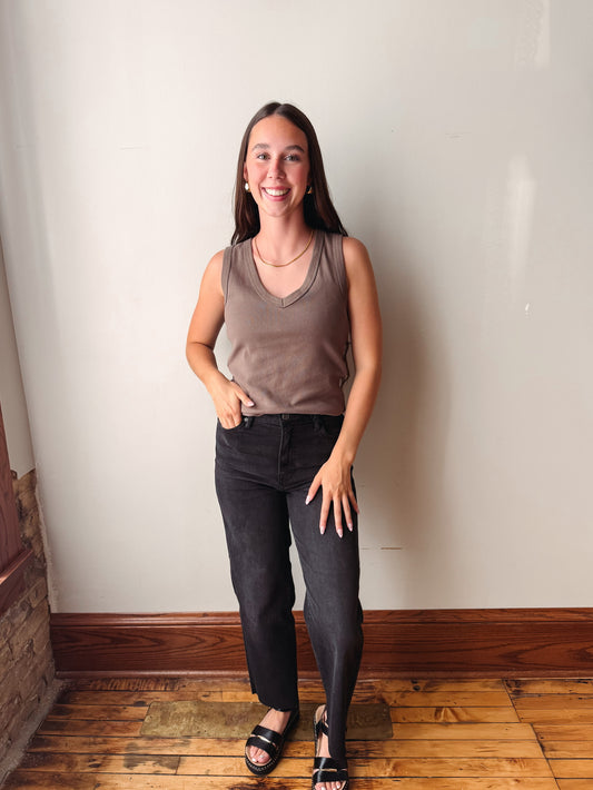 Ellie V Neck Tank Pebble Coast