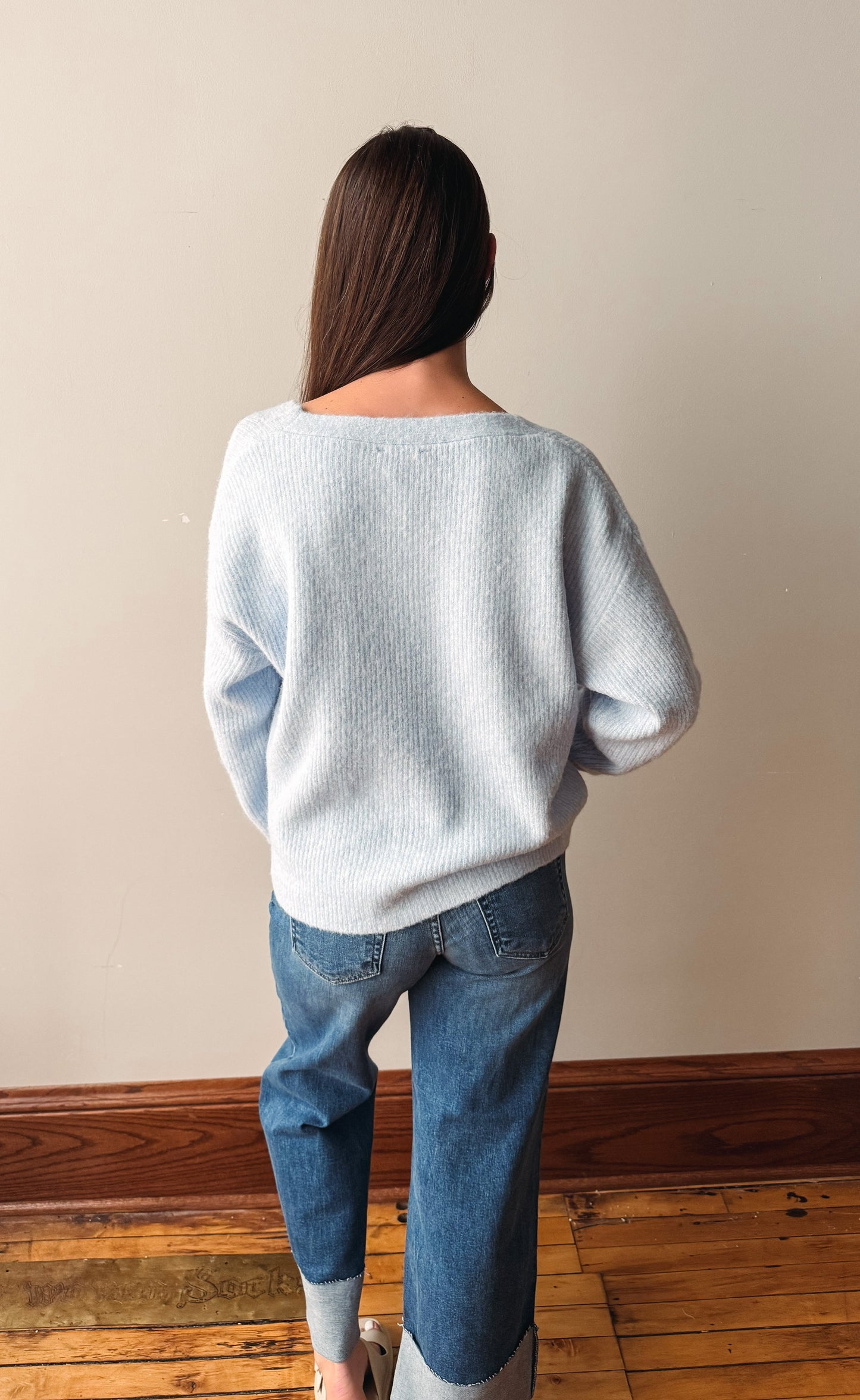 Cuffed Wide Jeans - Medium Wash
