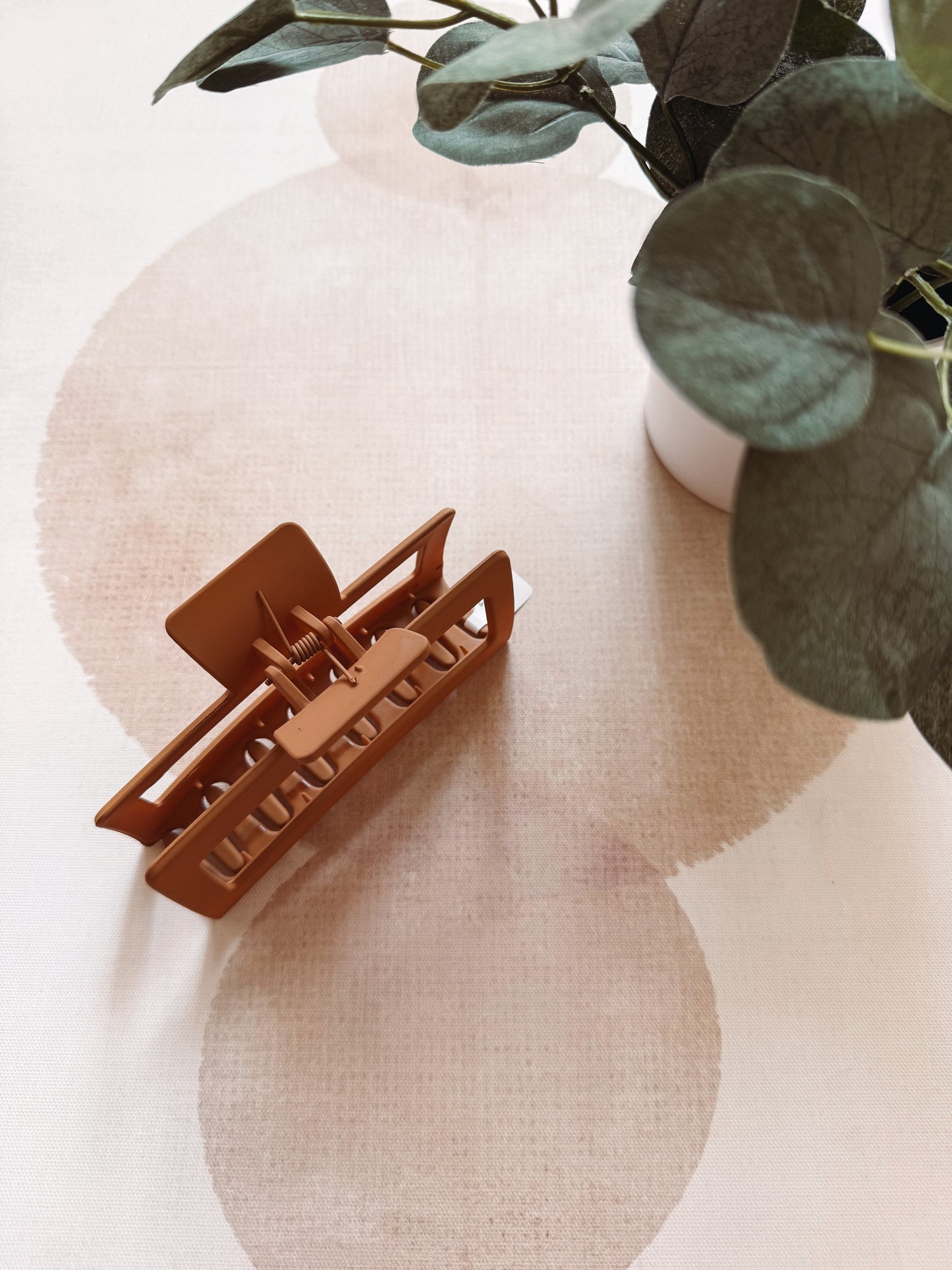 Jumbo Adobe Brown Hair Clip