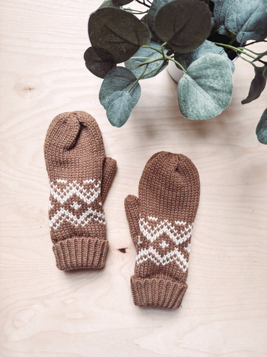 Brown + Speckled Patterned Mittens