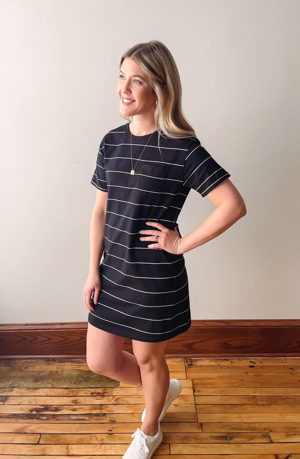 Kick Back Dress - Black + White