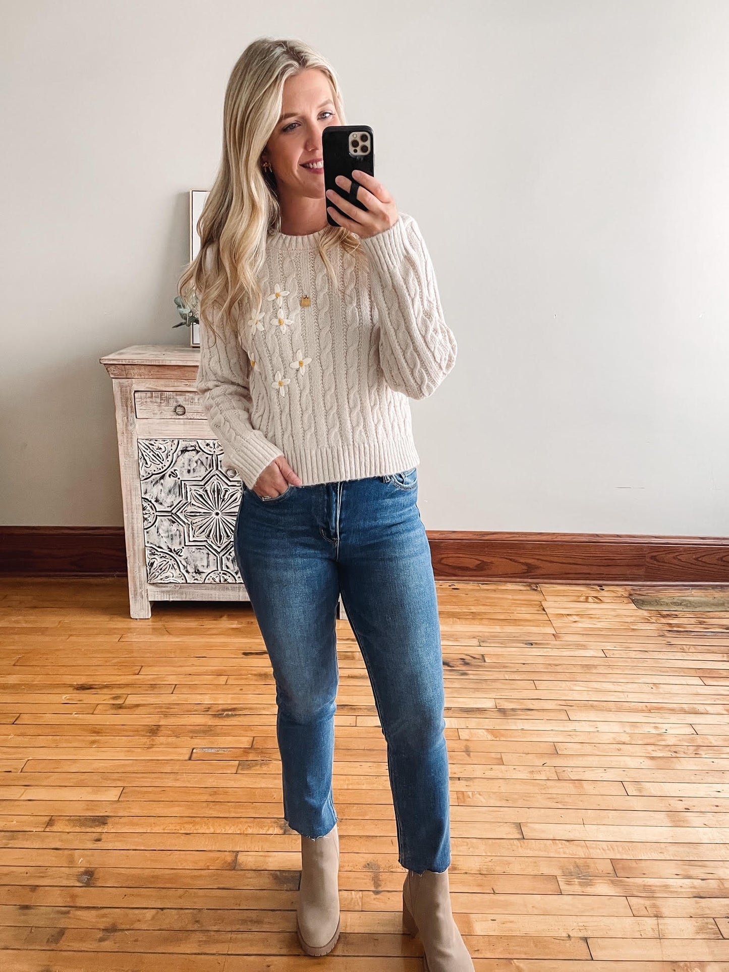 Lulu Embroidered Daisy Sweater