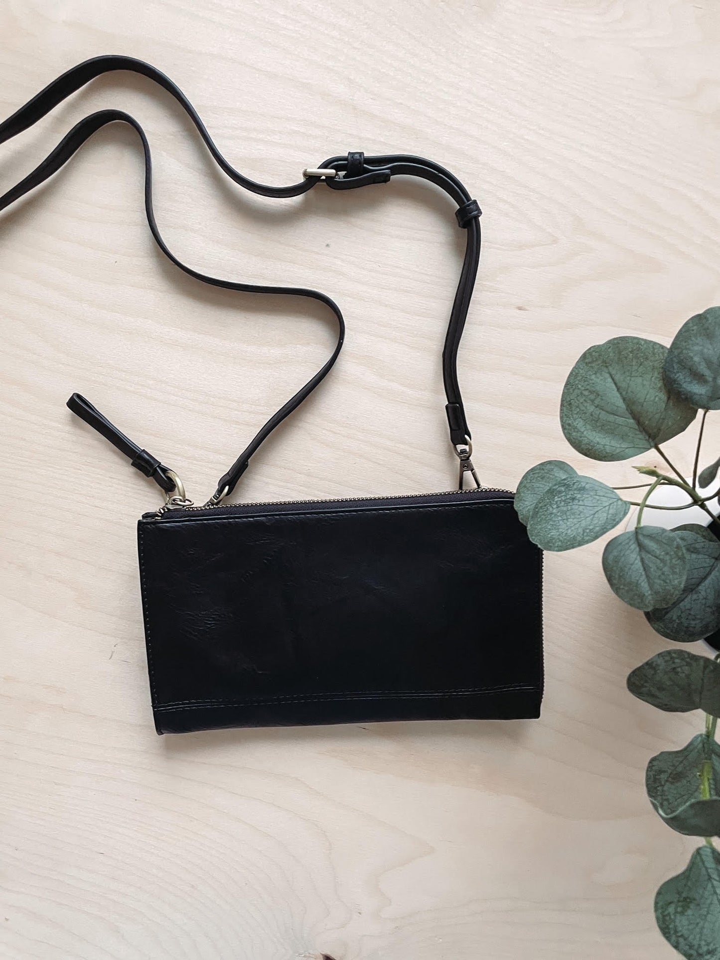Black Karina Convertible Wristlet + Wallet